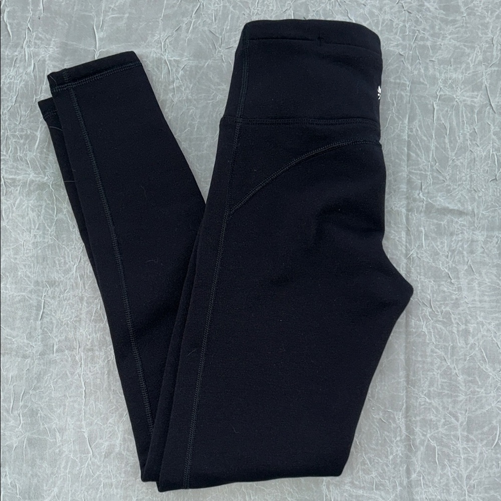 •ATHLETA• Fleece Leggings!